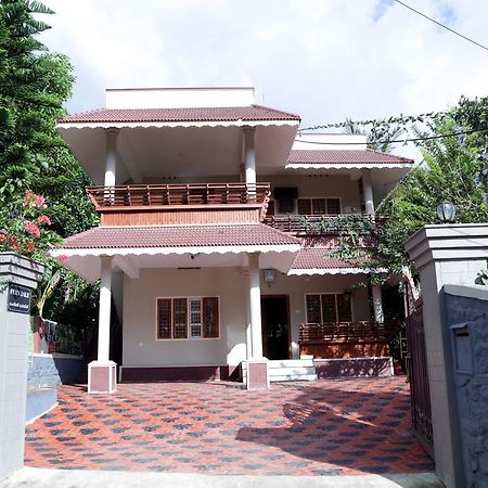 Ferndale Homestay 테카디 외부 사진